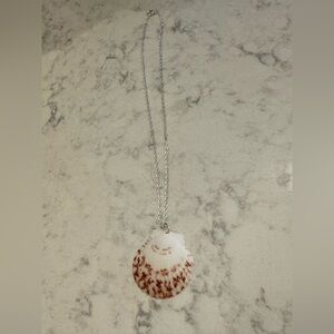Red and White Scallop Seashell Pendant Necklace